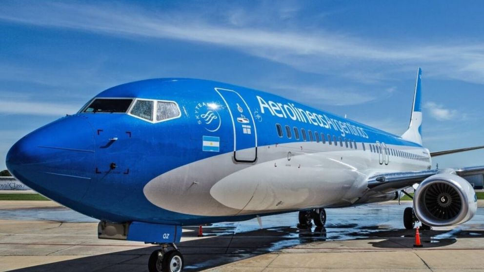 El gobierno logró dictamen de mayoría para la privatización total de Aerolíneas Argentinas.