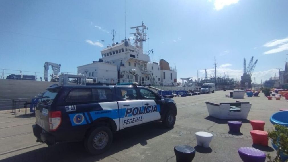 El cuerpo estaba dentro del barco de Prefectura Naval (X).