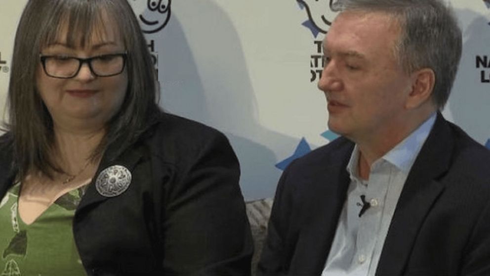 La pareja sorprendi� con su primera compra tras ganar la quiniela.