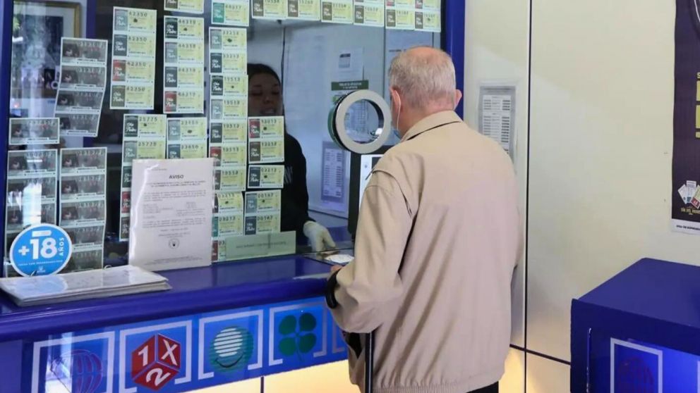 El jubilado compró 30 boletos de quiniela en un 7-Eleven y quedó sorprendido al ver que todos resultaron ganadores (Imagen ilustrativa).