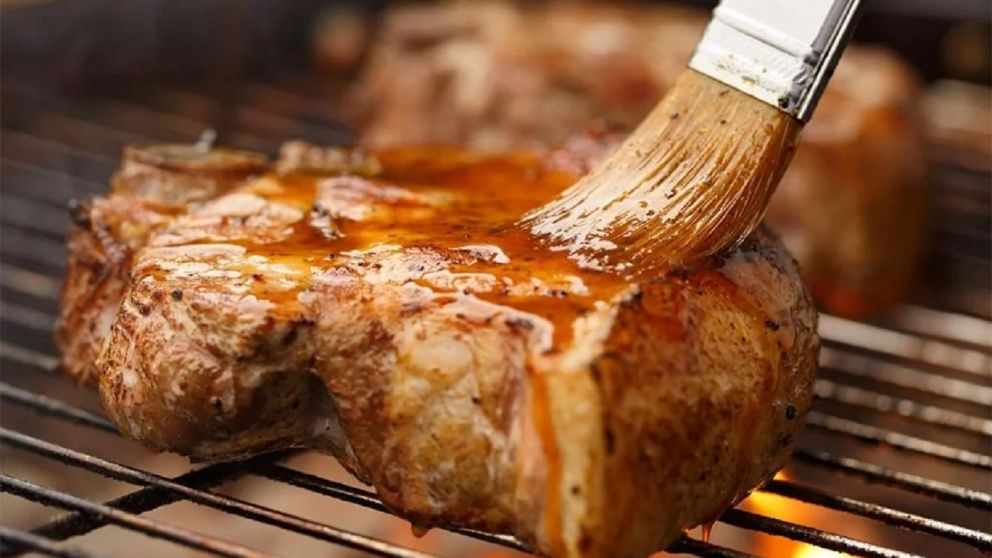 Asado barato: el corte de carne rendidor que sale "una manteca a la parrilla", a solo $3.640.