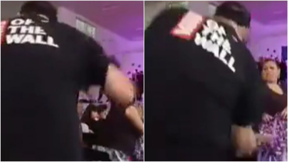 La pelea fue filmada por un testigo que grababa el acto.
