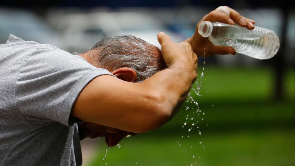 Ola de calor en Buenos Aires: el día que se esperan 35°C y cuándo llegará el alivio con temperaturas de invierno