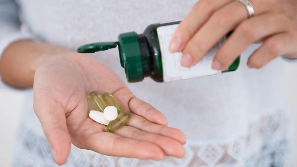 ANMAT prohibió 11 productos naturales: pueden ser un riesgo para la salud (Freepik).