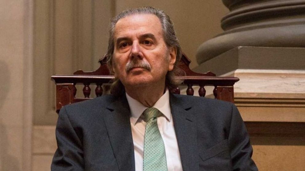 Juan Carlos Maqueda indicó que el tratamiento del fallo contra Cristina Kirchner no es prioritario para la Corte Suprema.