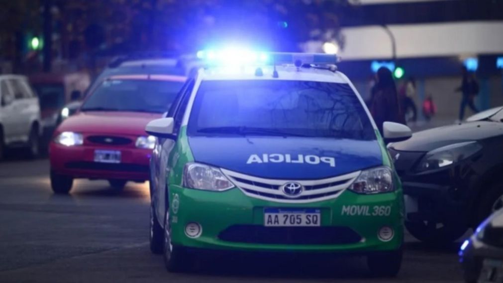 Las autoridades policiales se apersonaron en el escenario del ilícito.