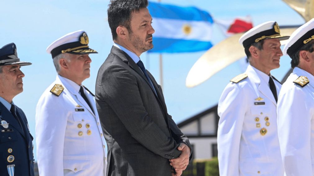 ¡Emoción! Luis Petri encabezó el homenaje a los héroes del ARA San Juan en su séptimo aniversario