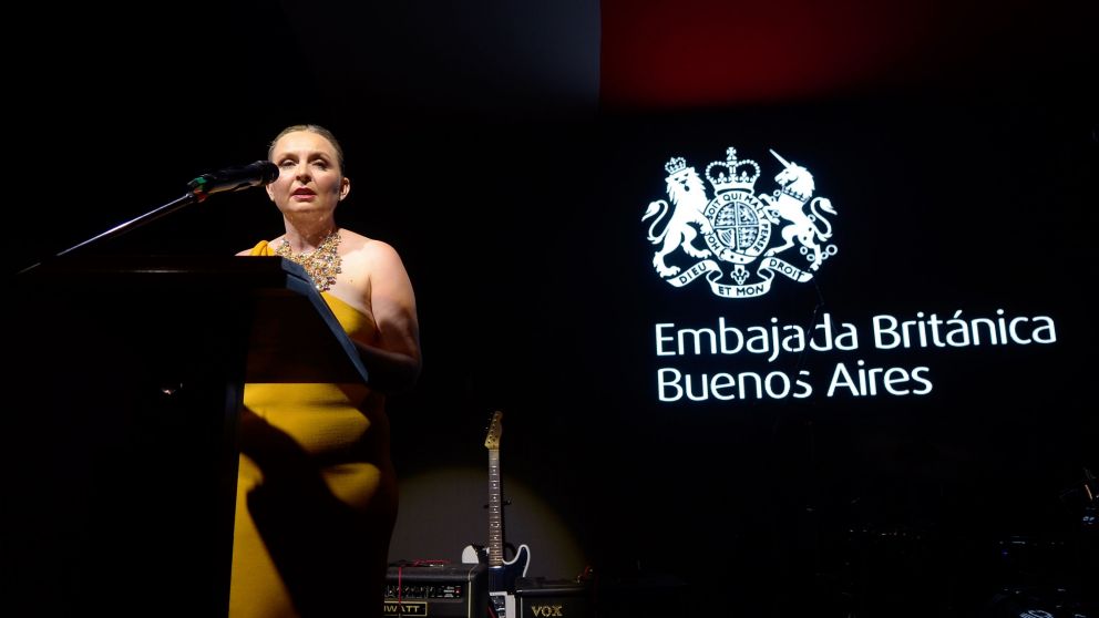 La embajadora Hayes en la recepción por el natalicio del Rey