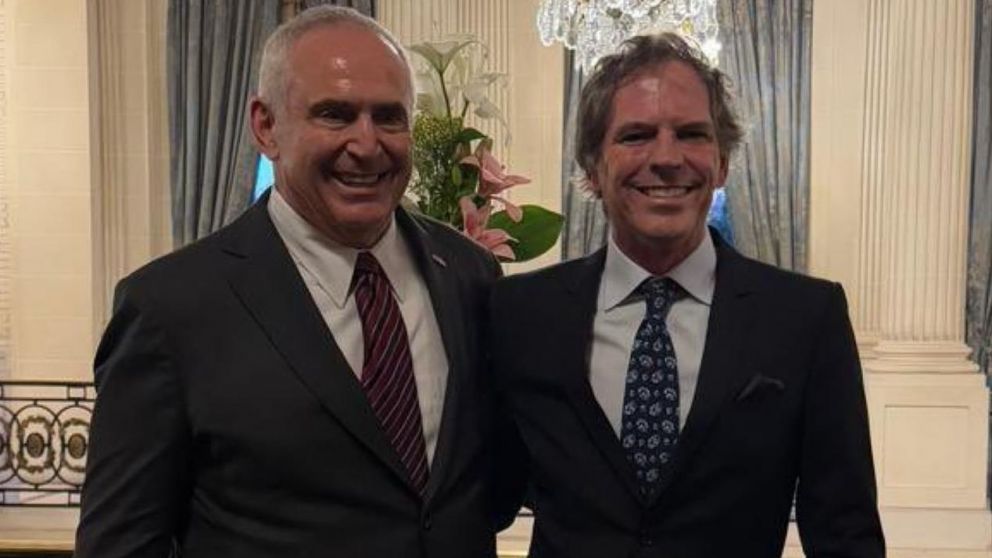 Alejandro Oxenford se reunió con Marc Stanley.