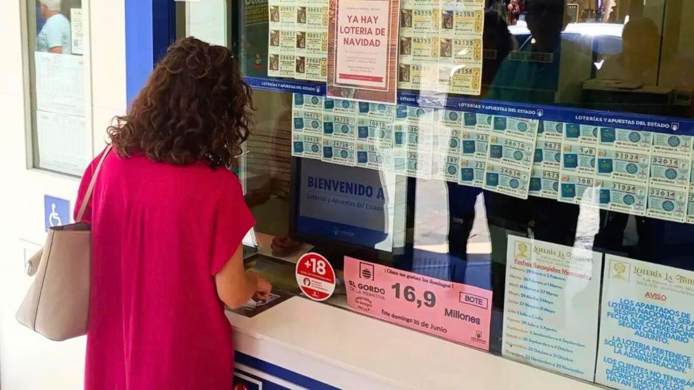 Pese a volverse millonaria gracias a la lotería, la mujer aseguró que no cambió -ni cambiará- una vieja costumbre (Imagen ilustrativa).