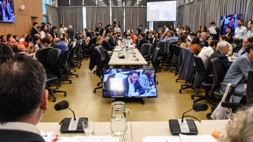 El plenario de comisiones en la Cámara de Diputados.