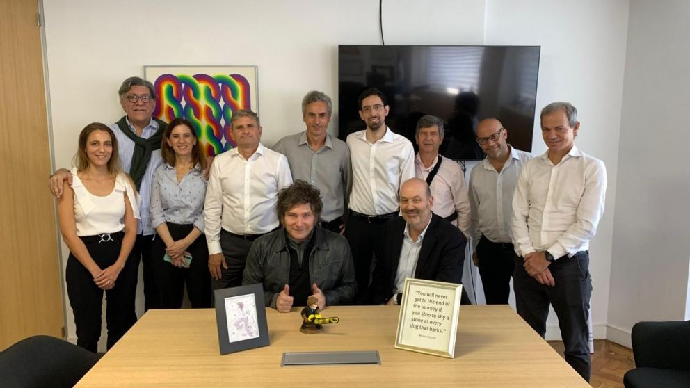 Federico Sturzenegger afirmó que “Donald Trump se inspiró en Javier Milei” para crear el Departamento que estará a cargo de Elon Musk.