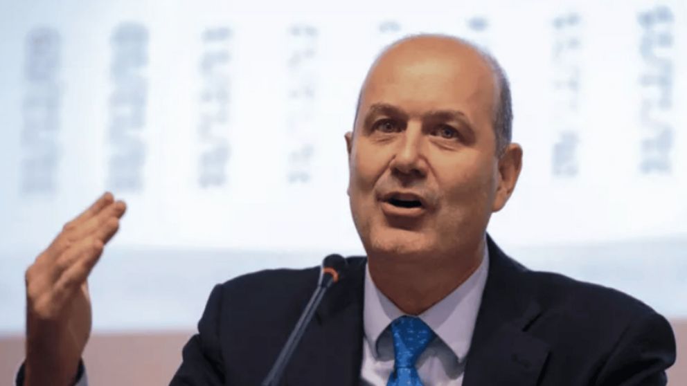 Federico Sturzenegger habl� sobre el futuro de Aerol�neas Argentinas.