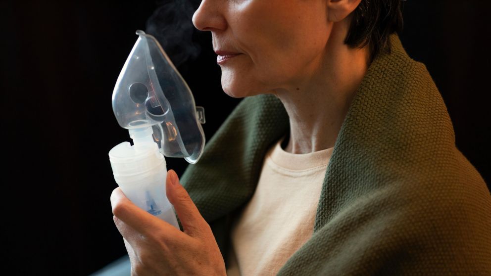 ANMAT prohibió dos modelos de una marca de nebulizadores (Freepik).