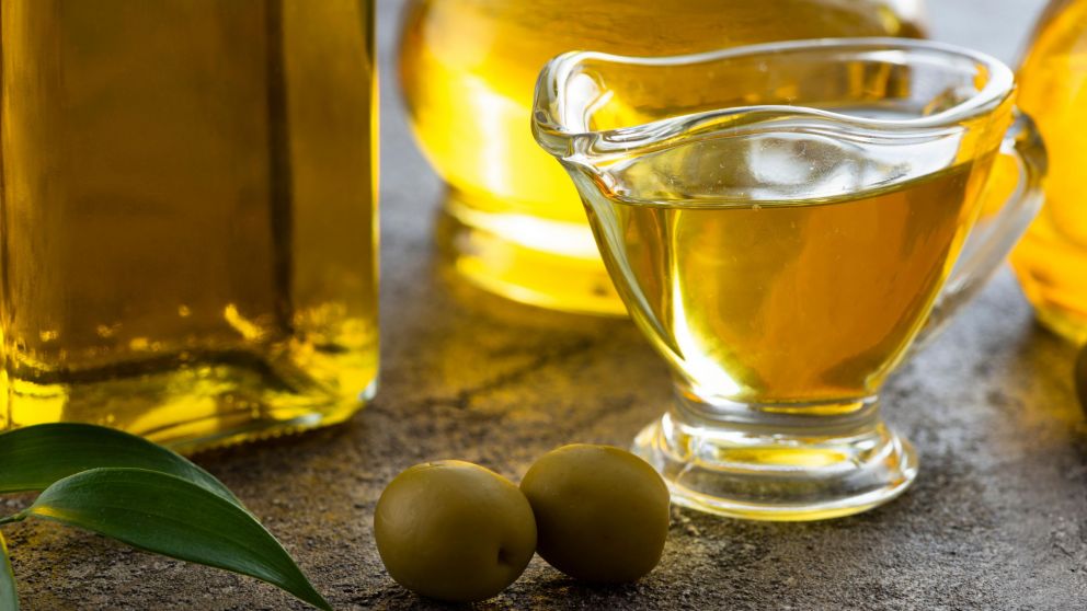 ANMAT prohibió un aceite falsificado de una reconocidísima marca (Freepik).