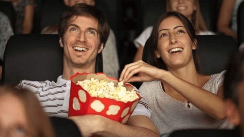 Las 5 mejores películas de comedia para reírse hasta las lágrimas según la inteligencia artificial