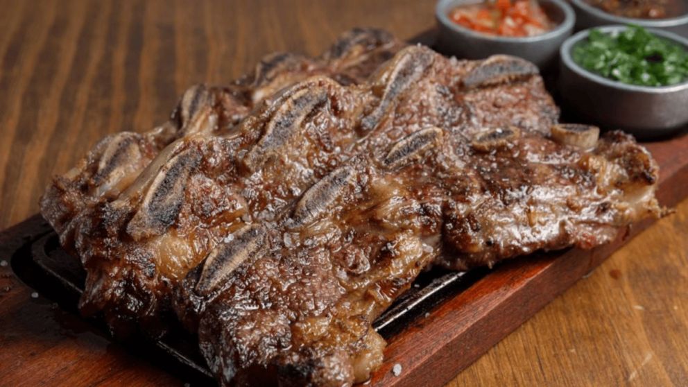 La Inteligencia Aritificial reveló cuáles son los mejores cortes de carne para usar en la parrilla y cómo lograr una parrillada perfecta.