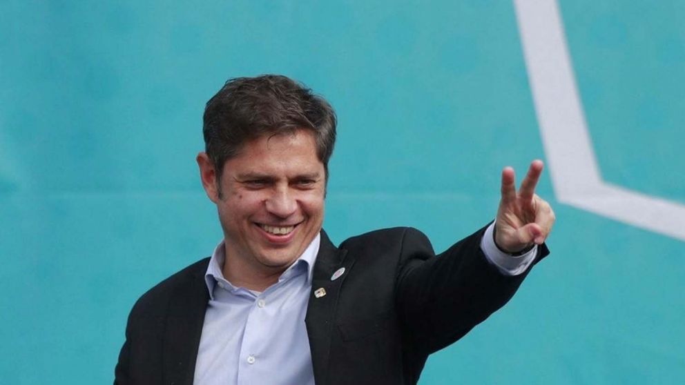 Kicillof estuvo este miércoles junto al intendente local, Mario Secco y su par de Berisso, Fabián Cagliardi.
