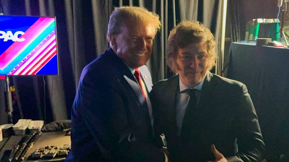 El Gobierno felicitó a Donald Trump por su triunfo ante Kamala Harris.