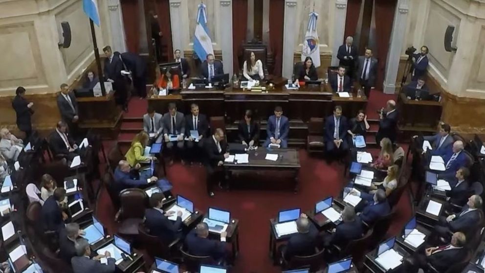 La sesi�n ordinaria comenzar� a las 11.