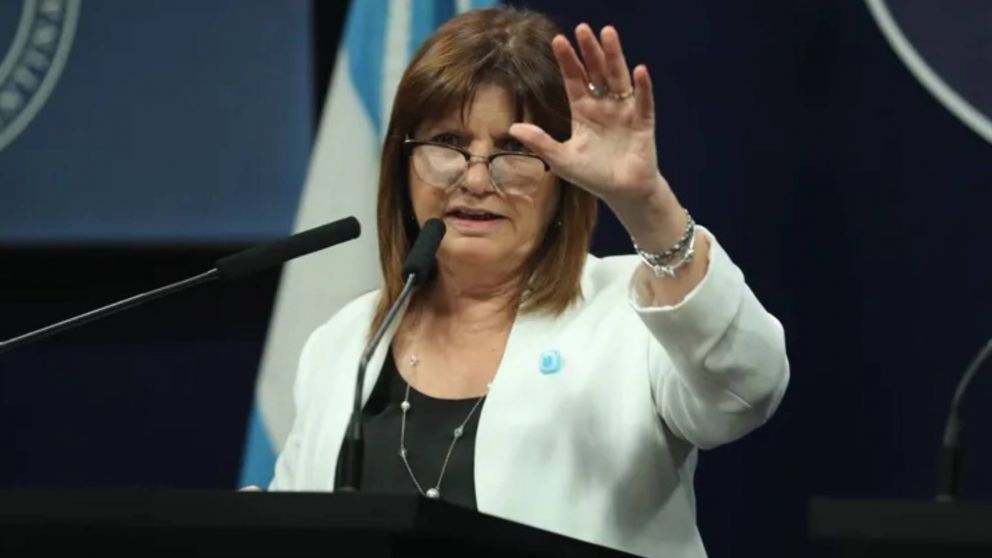 Patricia Bullrich arremeti� contra quienes promueven las tomas de facultades.