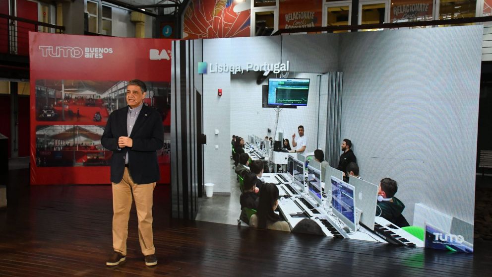 La Ciudad presentó un innovador modelo de aprendizaje en tecnologías creativas (GCBA).
