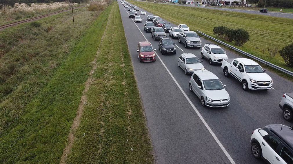 Más de $1 millón: la nueva multa por circular en la banquina en Provincia de Buenos Aires