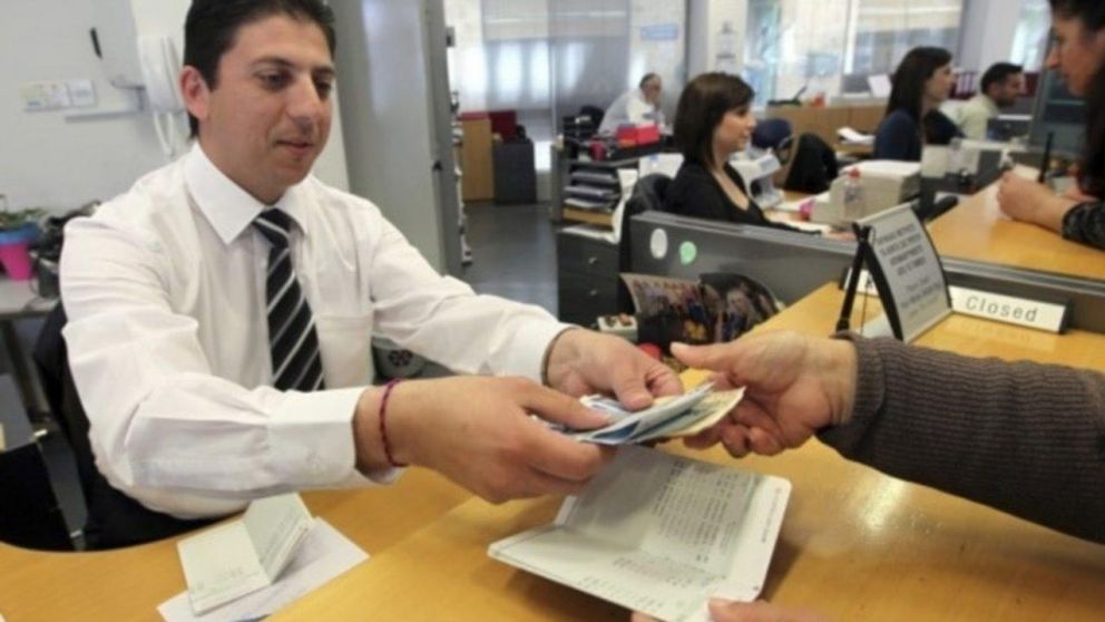 Los trabajadores bancarios celebran cada 6 de noviembre (Imagen ilustrativa).