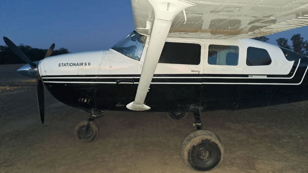 La avioneta fue abandonada cerca de Rosario.