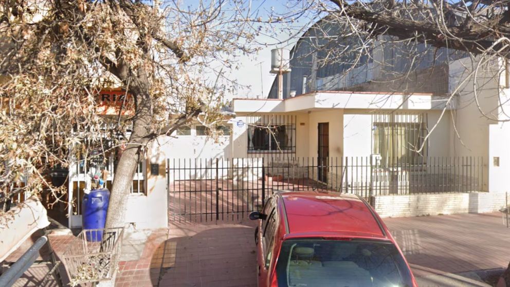 Arrestaron a una jubilada de 82 que intentó matar a su hijo con autismo porque “no podía seguir cuidándolo”.