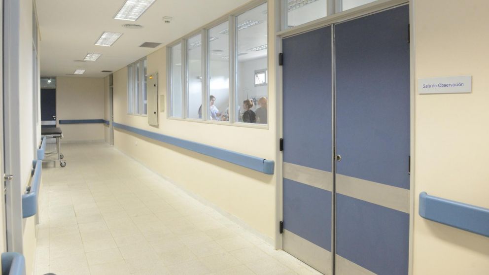 La víctima fue conducida a un hospital luego de haber sido atacada por los delincuentes.