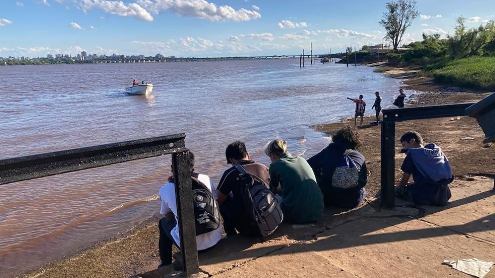 Ambos menores fueron arrastrados por la corriente del río y no pudieron salir a flote.