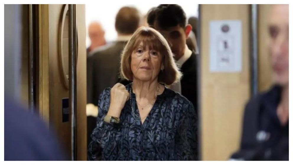 Gisèle Pelicot sale del tribunal penal de Aviñón, en Francia (Gentileza: France 24).