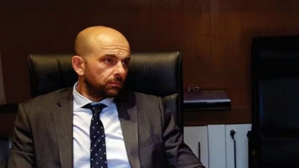 Franco Mogetta, ministro de Transporte.