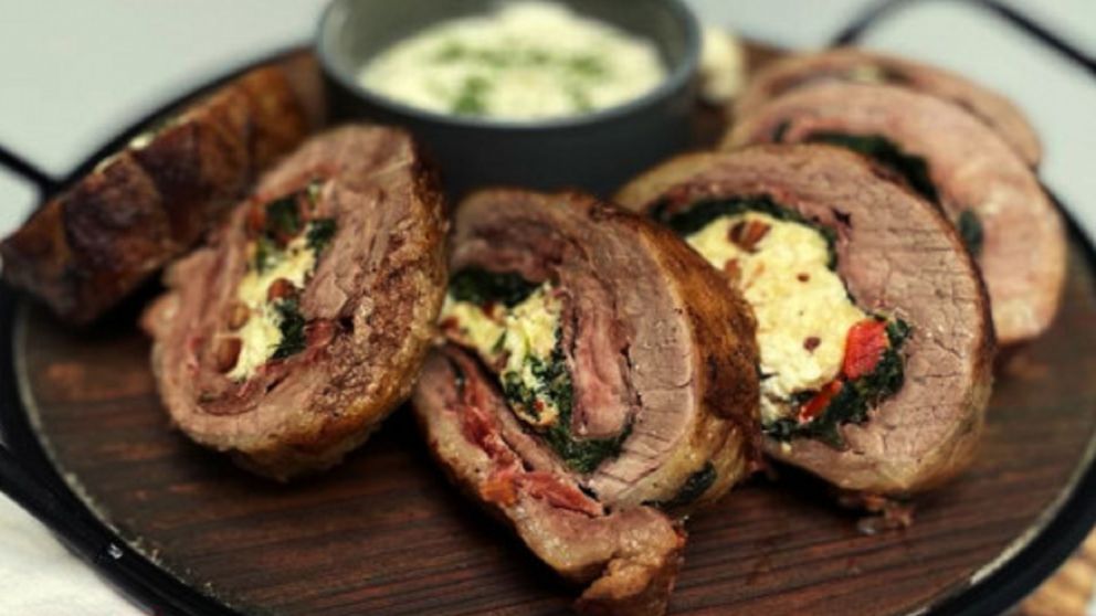 Asado: esta pieza de carne queda exiquista rellena a la parrilla y se consigue muy barata.