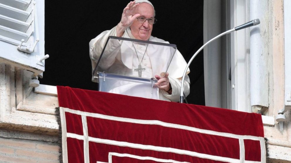El papa Francisco pidió rezar "por las víctimas de todas las guerras"