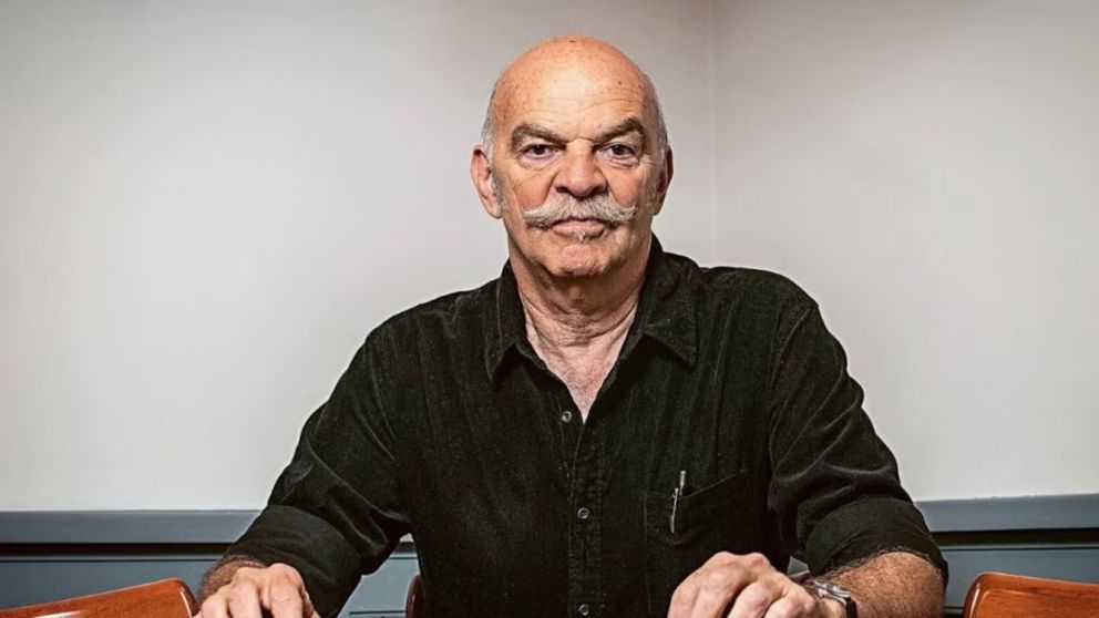 Tras confirmar que tiene ELA, Caparrós contó que escribió un libro sobre su enfermedad.