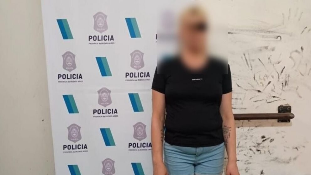 Esta es una de las mujeres que finalizó aprehendida en los procedimientos.