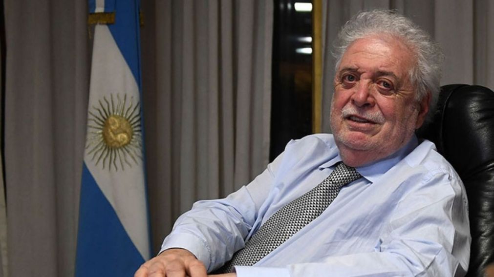 “Con mucha tristeza hoy despedimos a un hombre distinto", dice el texto.