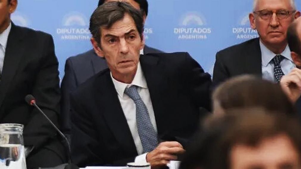 Renunció el secretario de Energía Eduardo Rodríguez Chirillo.