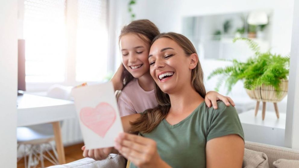 Horoscopo: cómo es cada madre según su signo.