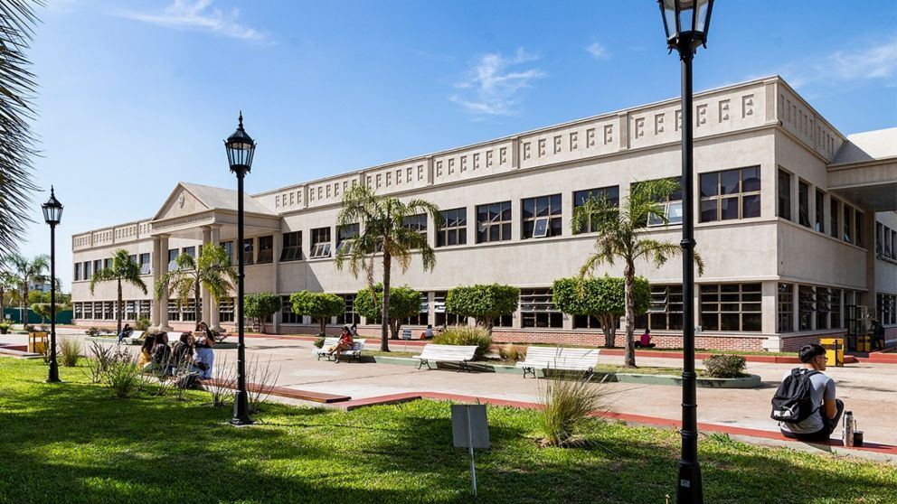 La Universidad Nacional de La Matanza.