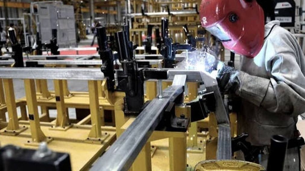 Entre septiembre y agosto se registró un ínfimo rebote del 0,8%.
