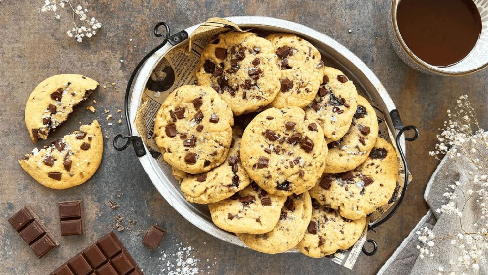 Galletitas con chips y relleno de chocolate: animate a preparar esta delicia para la merienda.