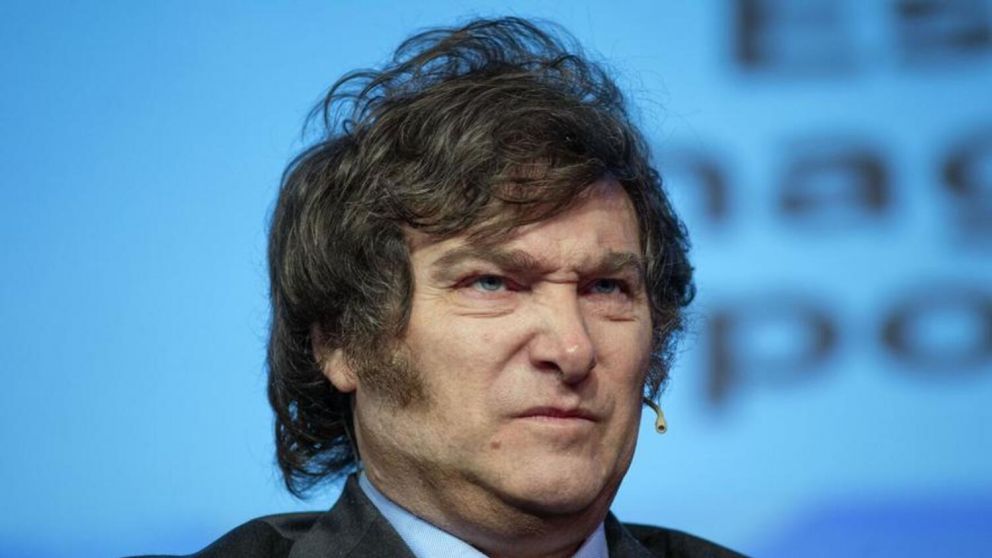 El presidente se reunirá a las 19 con economistas y empresarios en Mendoza.