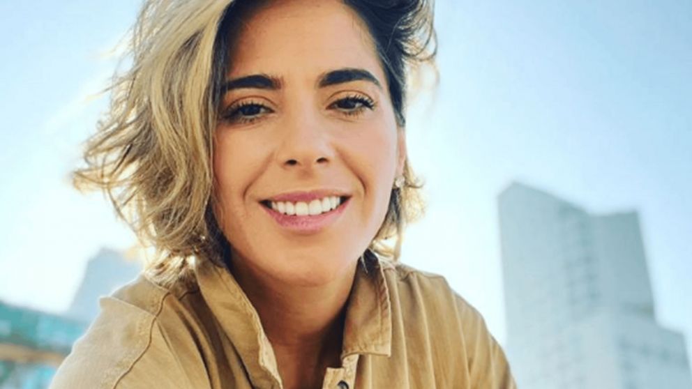 Lejos de los escándalos de los medios: victoria Vanucci apuesta por proyectos humanitarios y su pasión por la cocina.