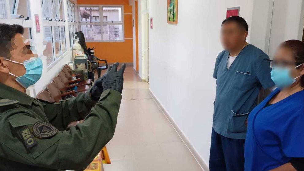 Mulas desde Bolivia: caen seis personas con 437 cápsulas de cocaína en su vientre intentando entrar a Jujuy