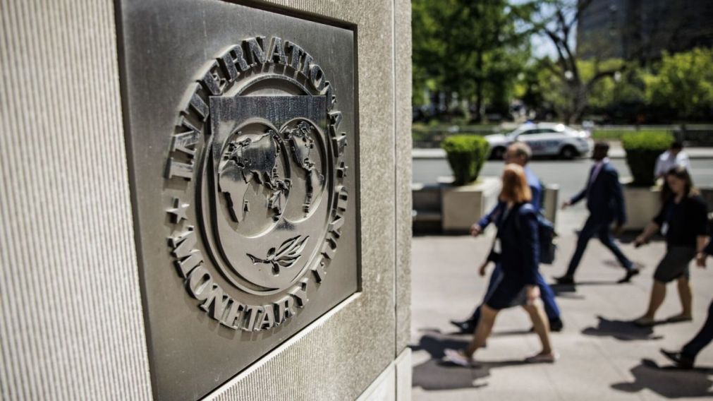 El directorio del FMI votará este viernes una reducción de los sobrecargos que le cobra a la Argentina.