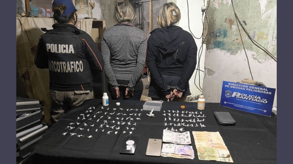Detuvieron a madre e hija por venta de drogas.