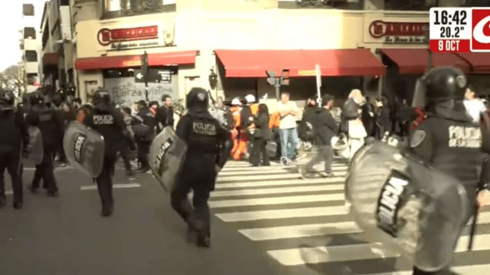 Serios incidentes alrededores del Congreso.